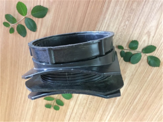 馬鞍接頭的安裝---依道豐塑料檢查井施工篇5 馬鞍接頭的安裝---依道豐塑料檢查井施工篇5