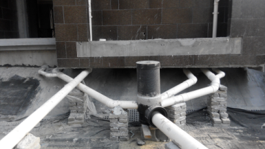 匯金天地出戶管與塑料井連接 匯金天地出戶管與塑料井連接