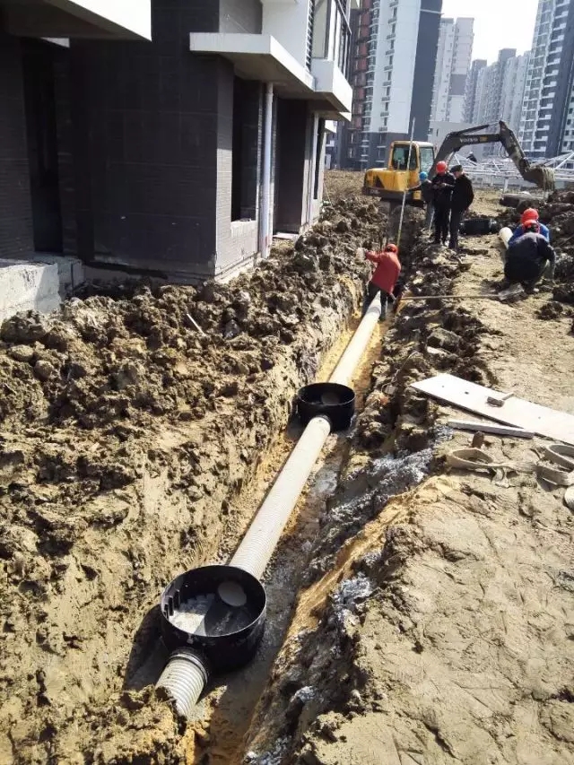 依道豐塑料檢查井接管及井筒安裝 依道豐塑料檢查井接管及井筒安裝